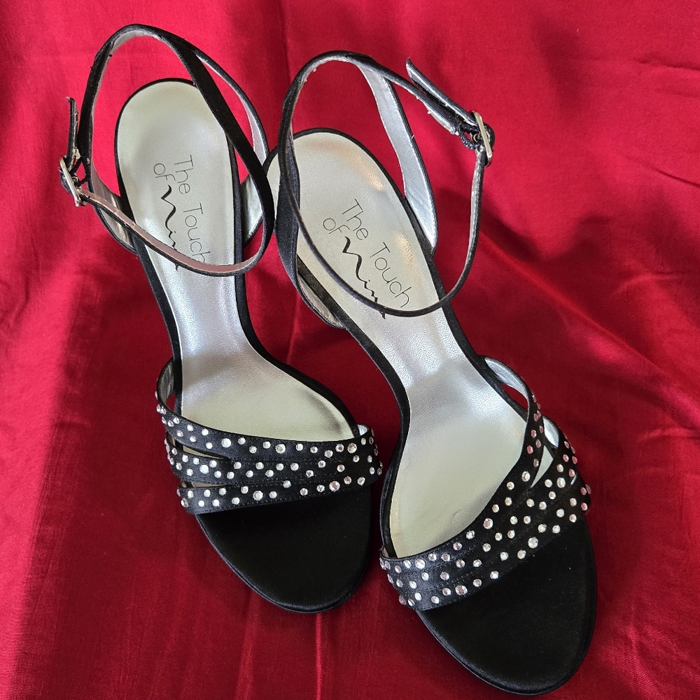 The Touch of Nina Black Strappy Heeled Sandals Rhinestone Dress Elegant Size 7.5
